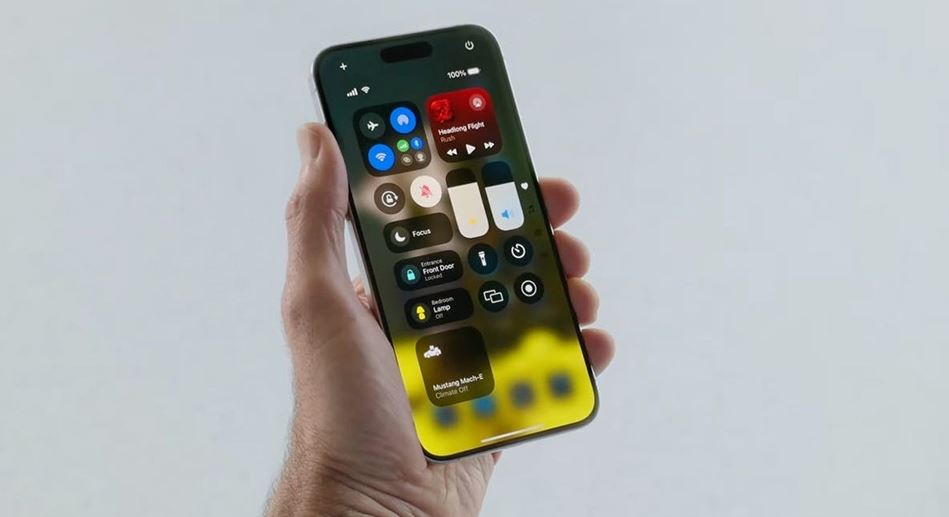 iOS 18 có gì mới - Tùy chỉnh chế độ tối và màu biểu tượng iOS 18 có gì mới - Tùy chỉnh chế độ tối và màu biểu tượng