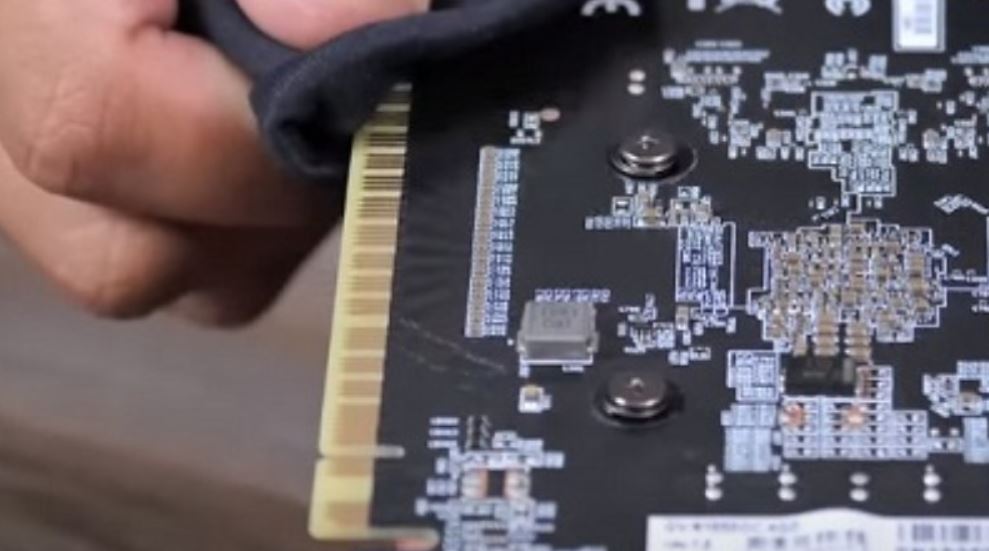 Vệ sinh card màn hình - Tần suất làm sạch theo môi trường sử dụng Vệ sinh card màn hình - Tần suất làm sạch theo môi trường sử dụng